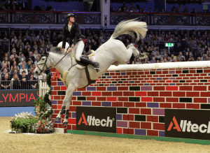 David Simpson and Richi Rich winning the Olympia Puissance